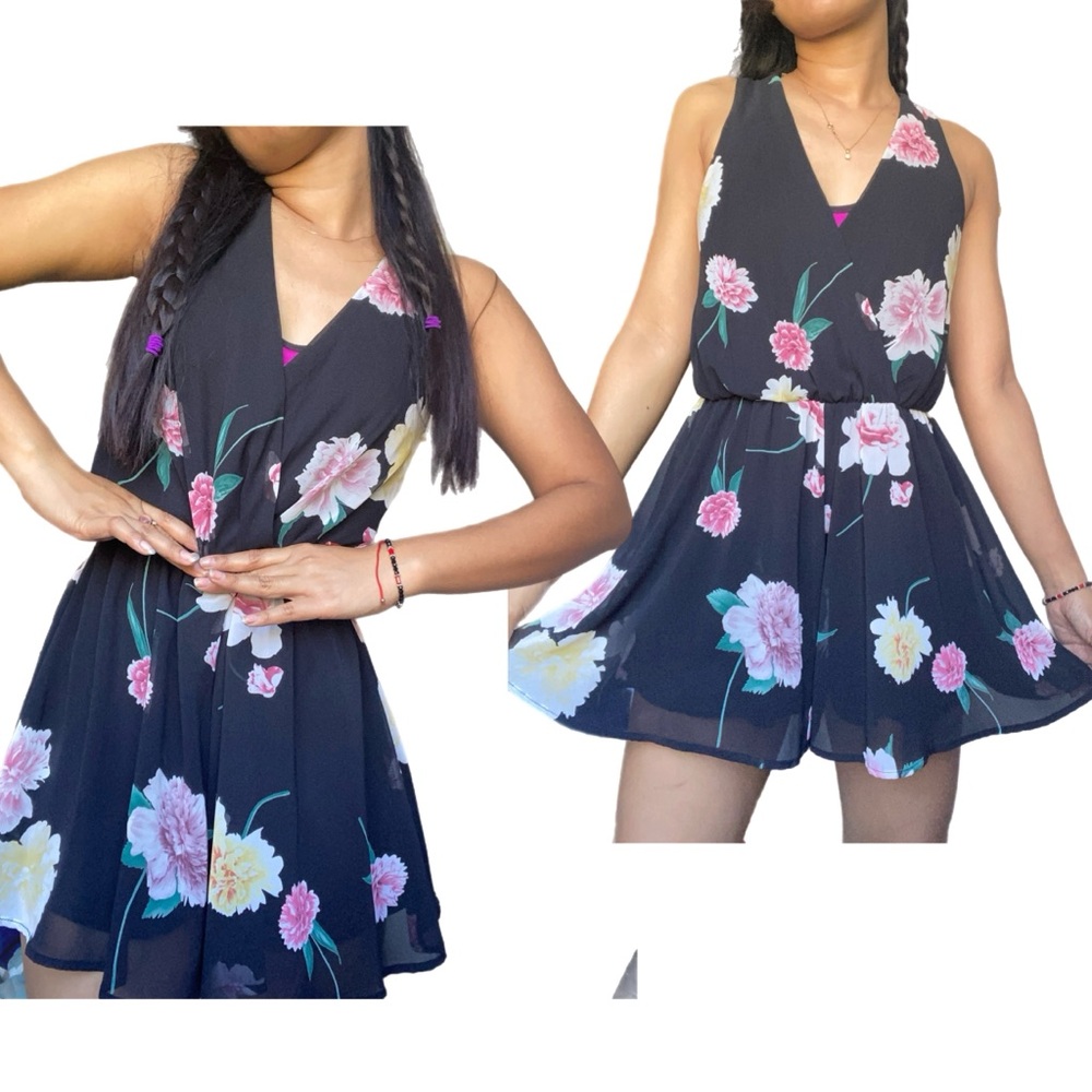 FLORAL JUMPSUIT MADE IN USA SIZE S FIT M